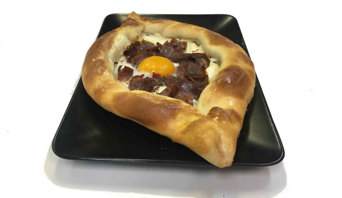 Pide (Basturma/sujuk)