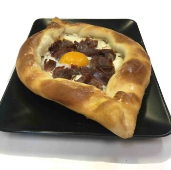 Pide (Basturma/sujuk)